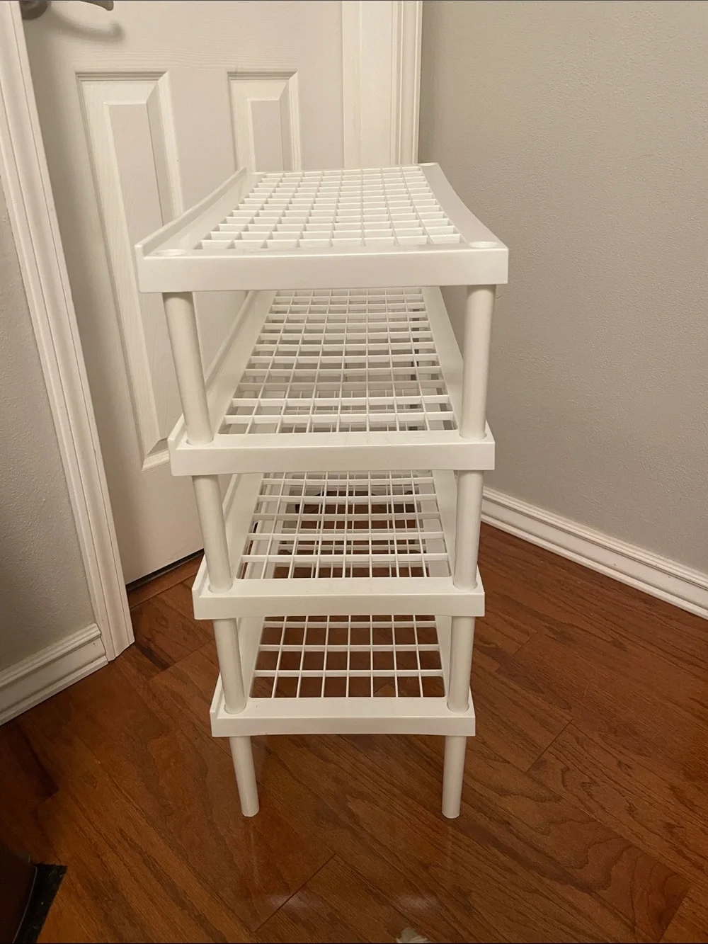White Plastic Adjustable 1 2 3 or 4 Tier Storage Shelves or Rack Great Condition